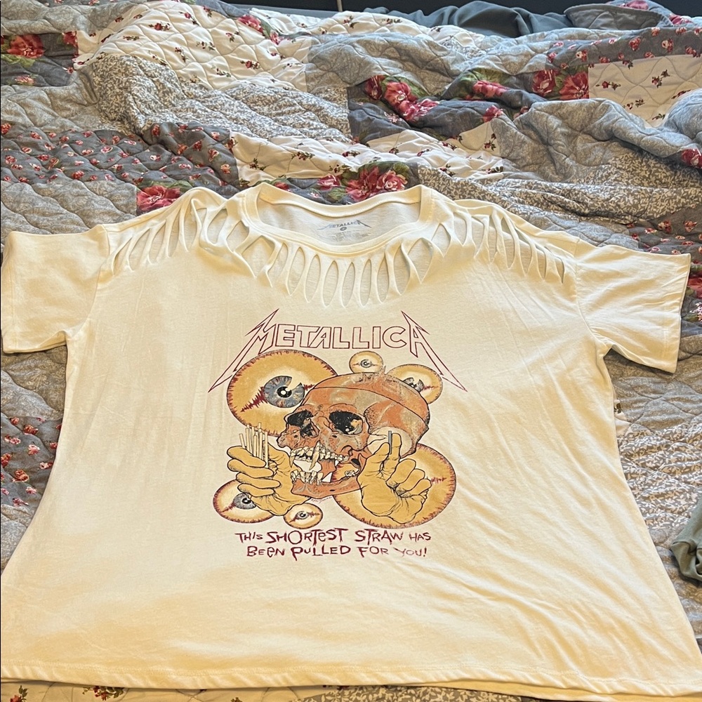 SOLD! Cream Women’s Metallica T-Shirt